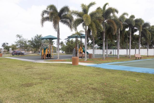 6500 Winfield Boulevard Unit 201, Margate, FL 33063