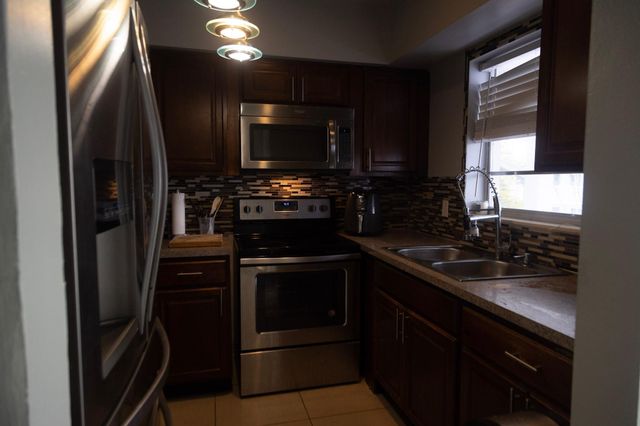 6500 Winfield Boulevard Unit 201, Margate, FL 33063