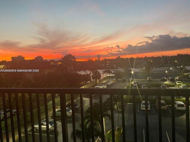 2049 S Ocean Dr 401, Hallandale Beach, FL 33009