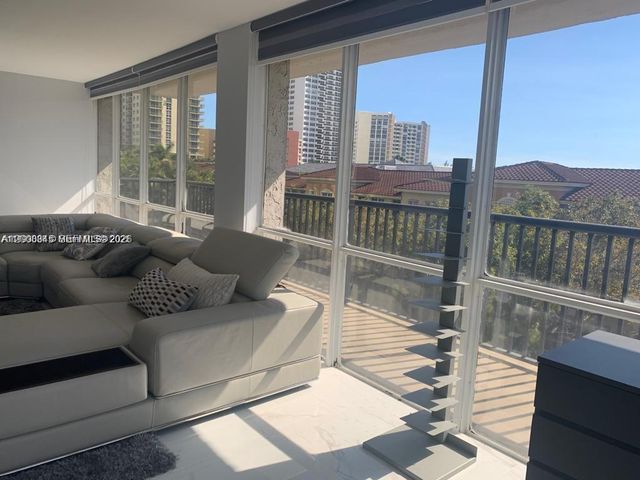 2049 S Ocean Dr 401, Hallandale Beach, FL 33009