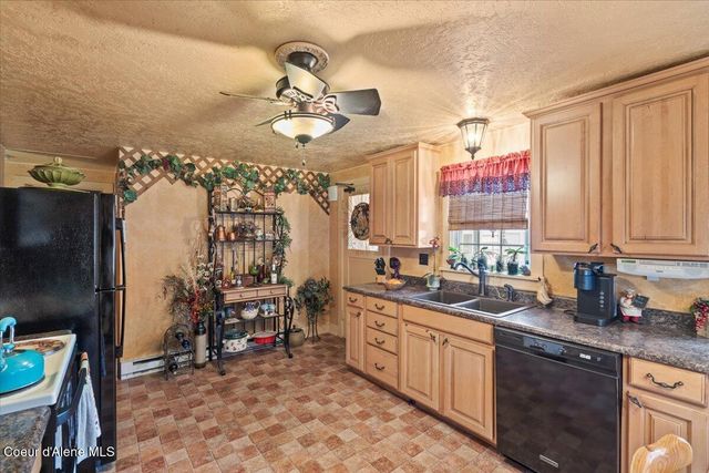 301 Third St, Osburn, ID 83849