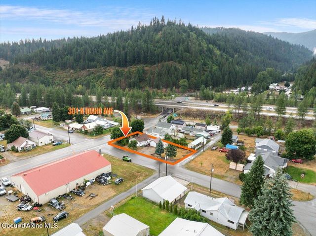 301 Third St, Osburn, ID 83849
