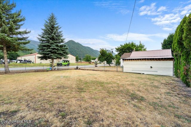 301 Third St, Osburn, ID 83849
