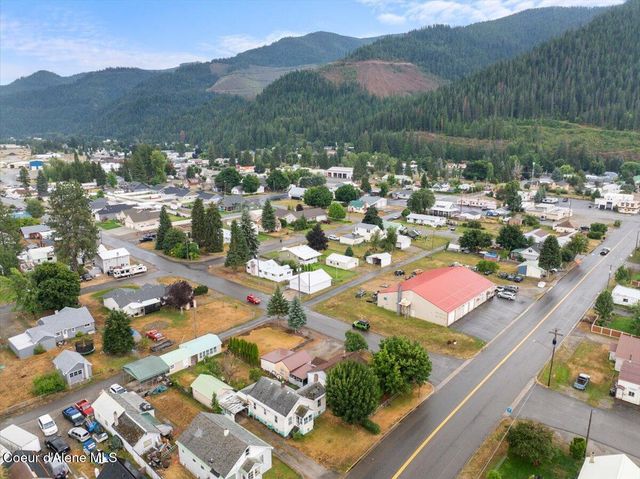 301 Third St, Osburn, ID 83849