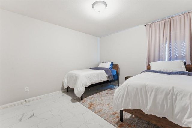 2222 S Lake Michele Circle, Lake Charles, LA 70607