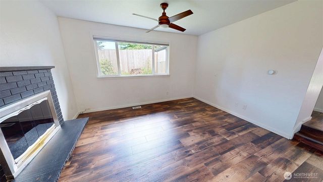 6011 185th Street SW, Lynnwood, WA 98037