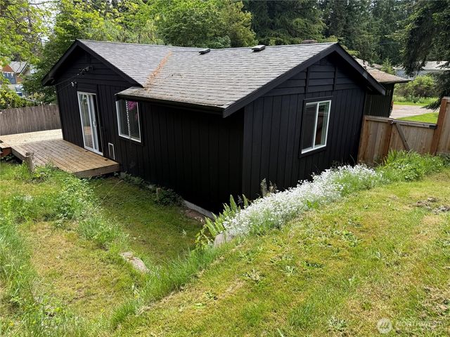 6011 185th Street SW, Lynnwood, WA 98037