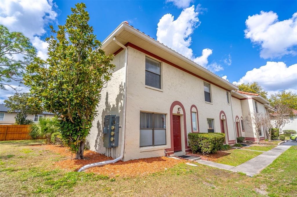 Image 1 of property listing at 1712 SILVER CREEK COURT 99, Orlando, FL 32807