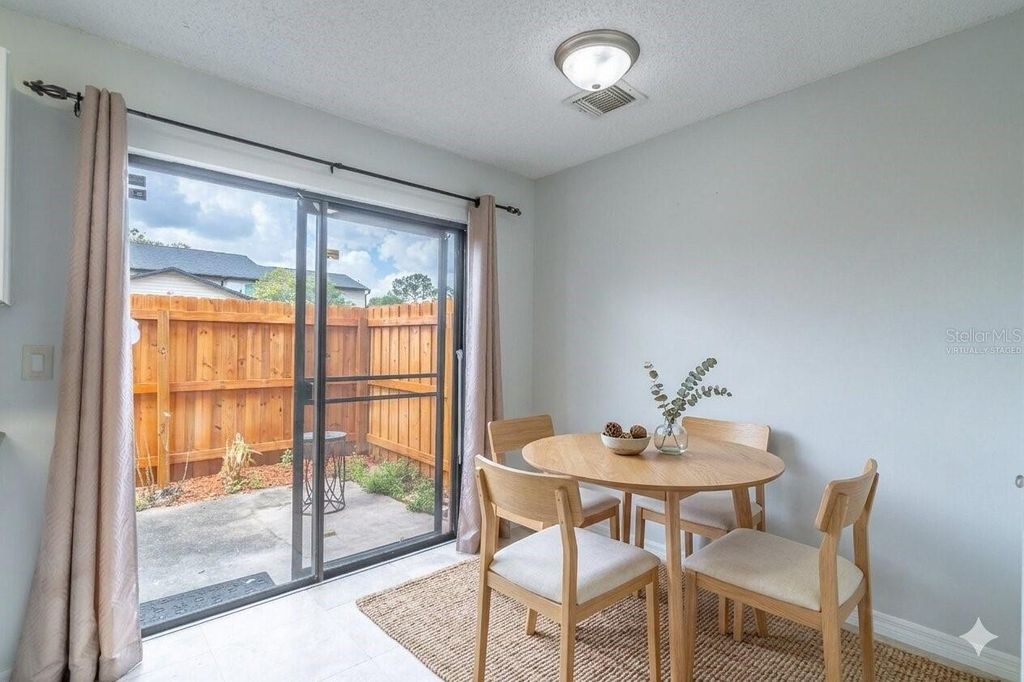 Image 12 of property listing at 1712 SILVER CREEK COURT 99, Orlando, FL 32807