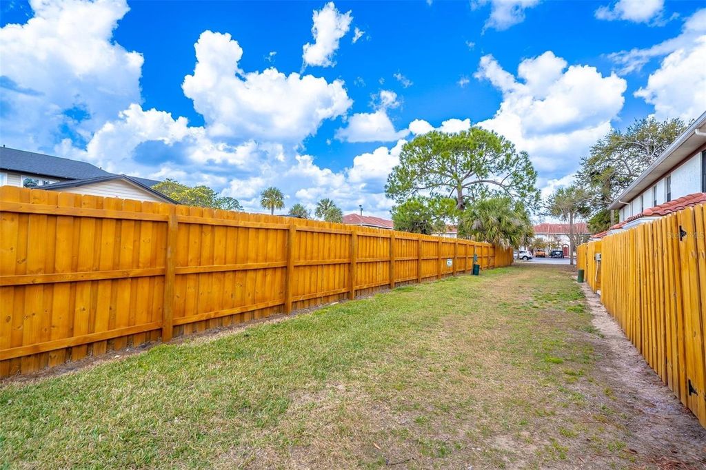 Image 34 of property listing at 1712 SILVER CREEK COURT 99, Orlando, FL 32807