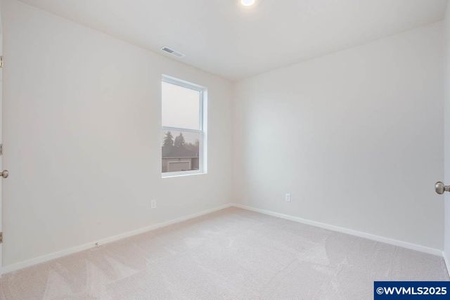 356 Greencrest St NE, Salem, OR 97301