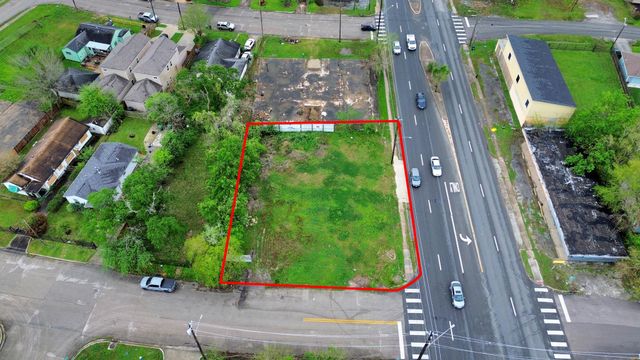 7903 Cullen Boulevard, Houston, TX 77051