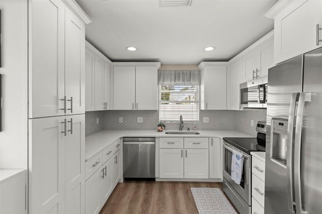 206 S HIMES AVENUE, Tampa, FL 33609