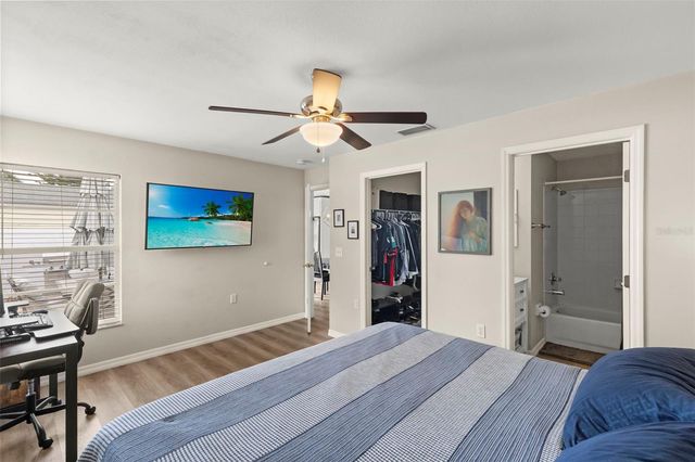 206 S HIMES AVENUE, Tampa, FL 33609