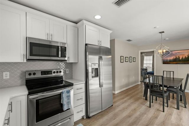 206 S HIMES AVENUE, Tampa, FL 33609