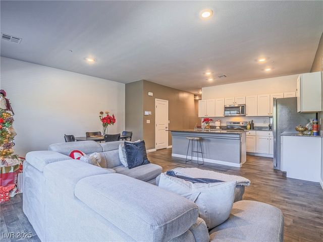 12725 Epperly Street, Henderson, NV 89044