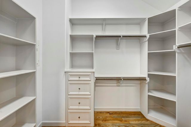 1523 Haddon B, Houston, TX 77006