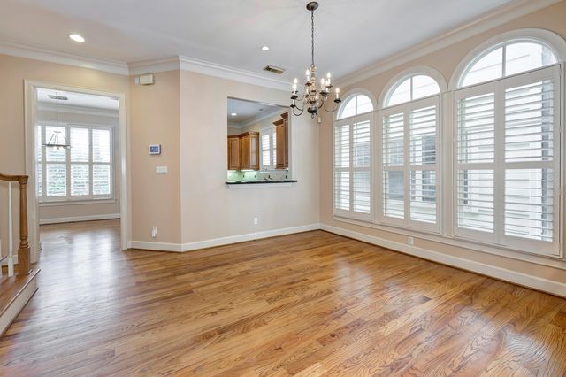 1523 Haddon B, Houston, TX 77006