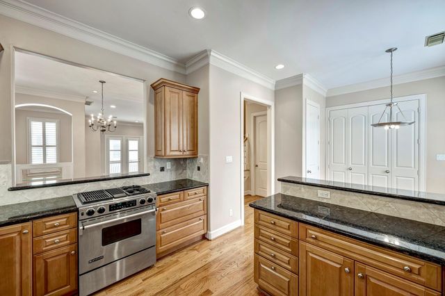 1523 Haddon B, Houston, TX 77006