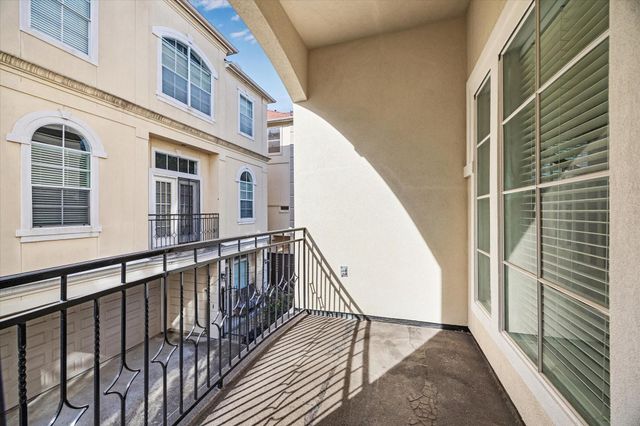 5208 Blossom Street 5, Houston, TX 77007