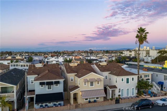 208 E Balboa, Newport Beach, CA 92661