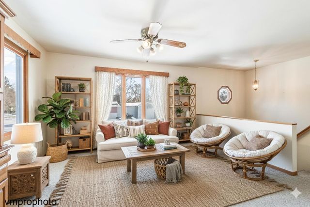 37440 N Lake Shore Drive, Lake Villa, IL 60046