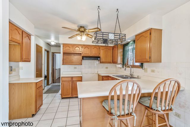 37440 N Lake Shore Drive, Lake Villa, IL 60046