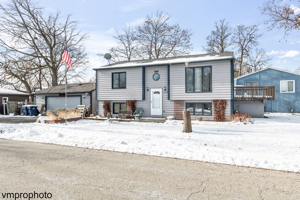 37440 N Lake Shore Drive, Lake Villa, IL 60046