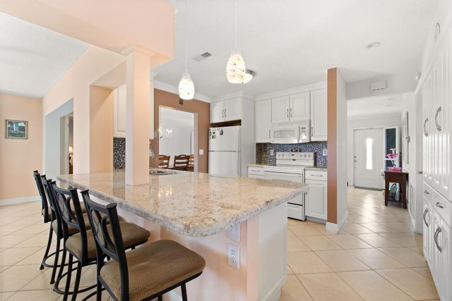 2081 SW 12th Avenue, Boynton Beach, FL 33426