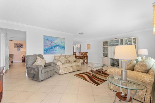 2081 SW 12th Avenue, Boynton Beach, FL 33426