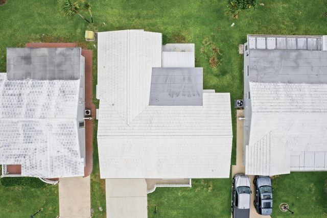 2081 SW 12th Avenue, Boynton Beach, FL 33426