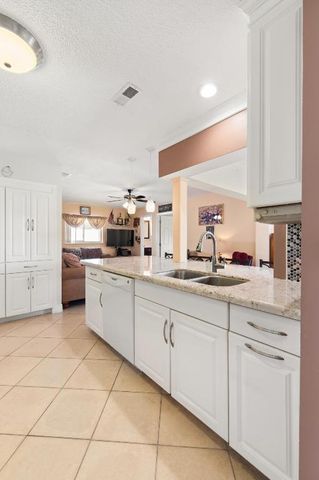 2081 SW 12th Avenue, Boynton Beach, FL 33426