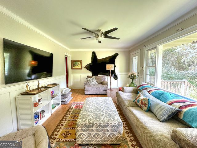 1363 Old Chipley Road, Pine Mountain, GA 31822