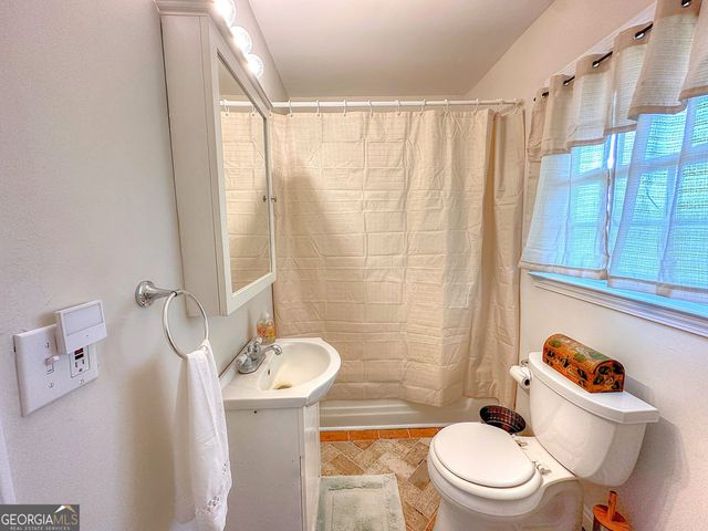 1363 Old Chipley Road, Pine Mountain, GA 31822