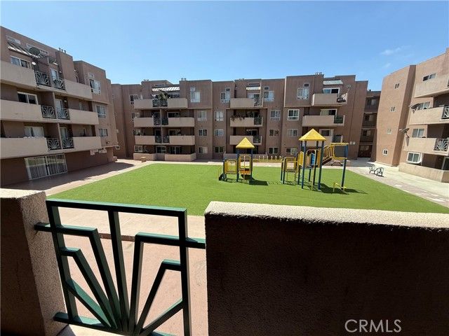 450 E 4th Street 207, Santa Ana, CA 92701