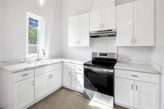 6652 Palm Avenue, Riverside, CA 92506
