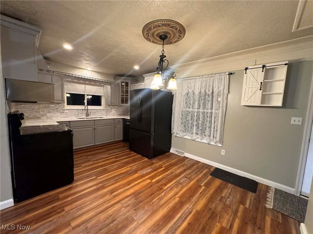 806 Bantam Ridge Road, Wintersville, OH 43953