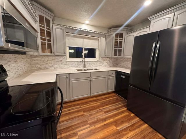 806 Bantam Ridge Road, Wintersville, OH 43953