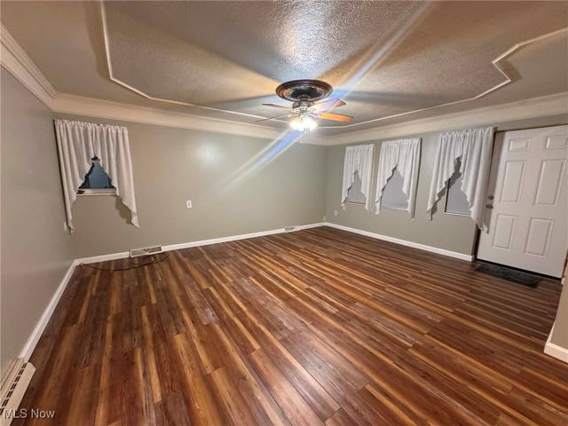 806 Bantam Ridge Road, Wintersville, OH 43953