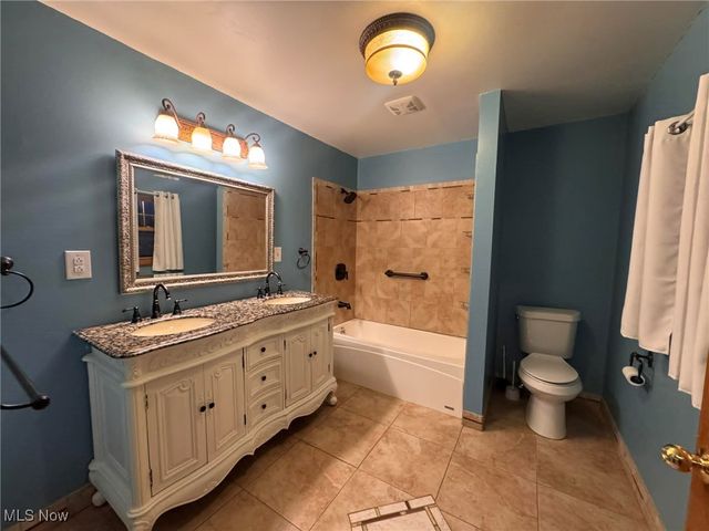 806 Bantam Ridge Road, Wintersville, OH 43953