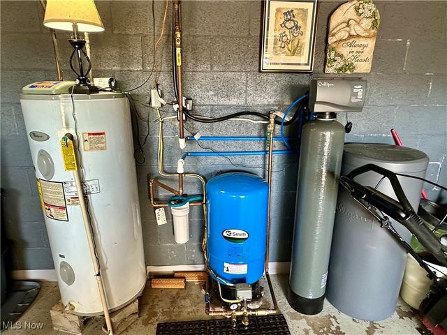 806 Bantam Ridge Road, Wintersville, OH 43953