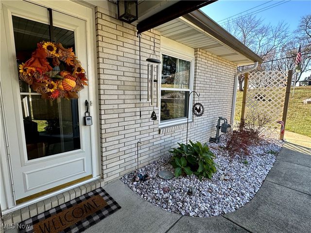 806 Bantam Ridge Road, Wintersville, OH 43953