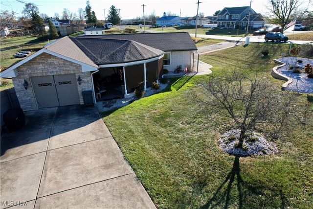 806 Bantam Ridge Road, Wintersville, OH 43953