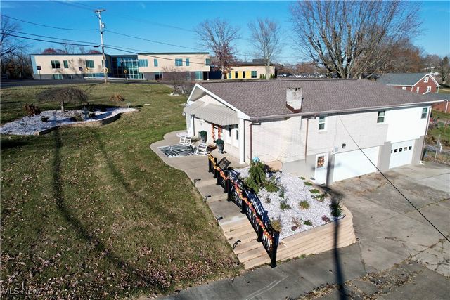 806 Bantam Ridge Road, Wintersville, OH 43953