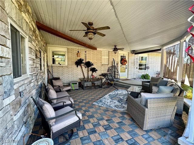 806 Bantam Ridge Road, Wintersville, OH 43953