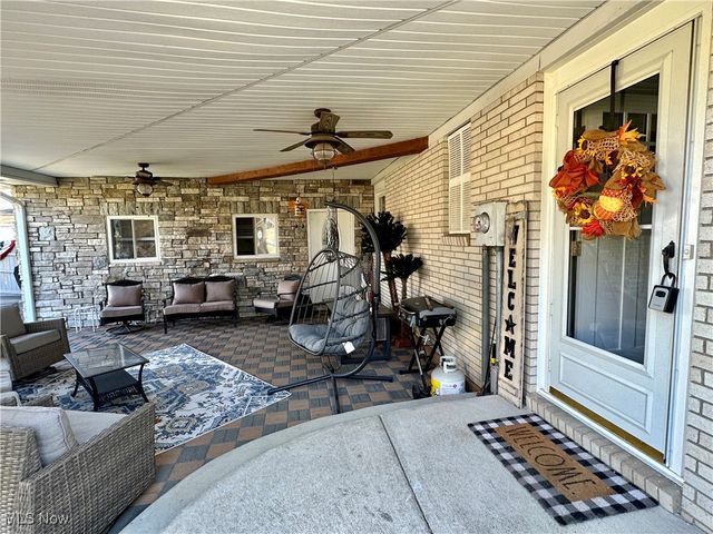 806 Bantam Ridge Road, Wintersville, OH 43953