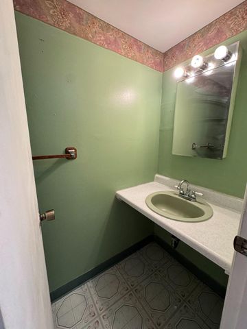 1709 COVENTRY, Millville, NJ 08332