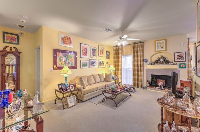 101 Breezy Tree Court 203, Las Vegas, NV 89145