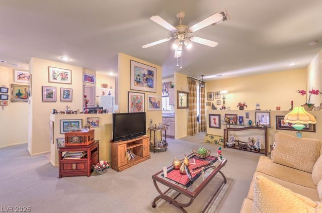 101 Breezy Tree Court 203, Las Vegas, NV 89145