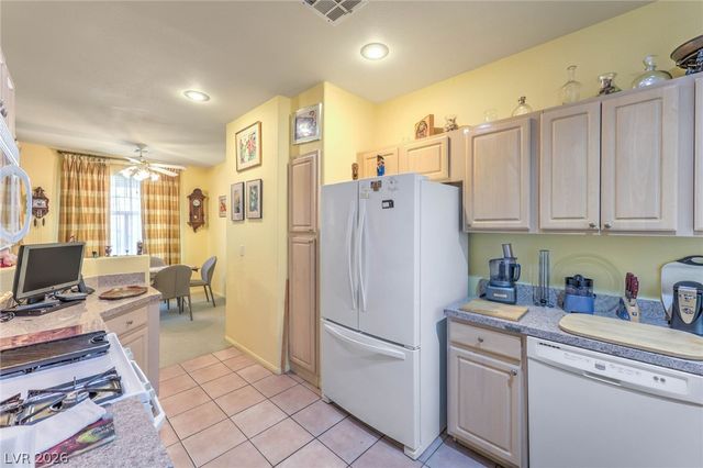 101 Breezy Tree Court 203, Las Vegas, NV 89145